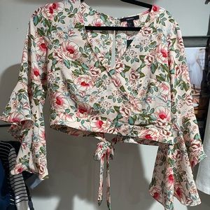 Long sleeve crop top